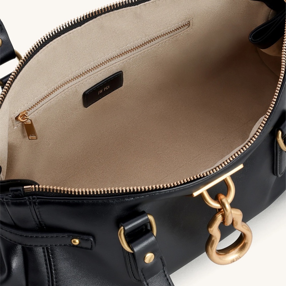 JW PEI black bag - Picture 4 of 7